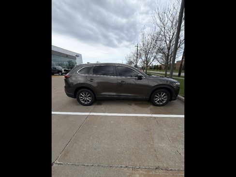 Used 2018 MAZDA CX-9 Sport image 2