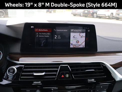 Used 2018 BMW 540i xDrive AWD/4WD image 25