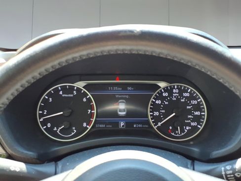 Used 2022 Nissan Sentra SV w/ All-Weather Package FWD image 11