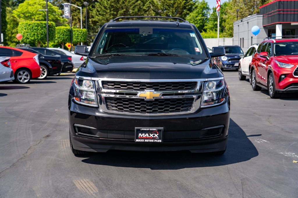 Used 2019 Chevrolet Suburban LT AWD/4WD image 3