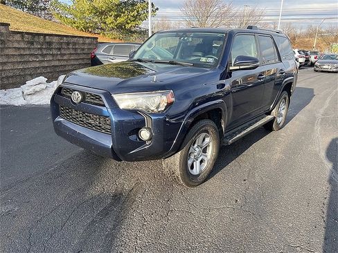 Used 2019 Toyota 4Runner SR5 image 2