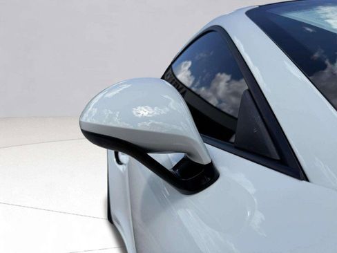 Used 2017 Porsche 911 Turbo S image 10