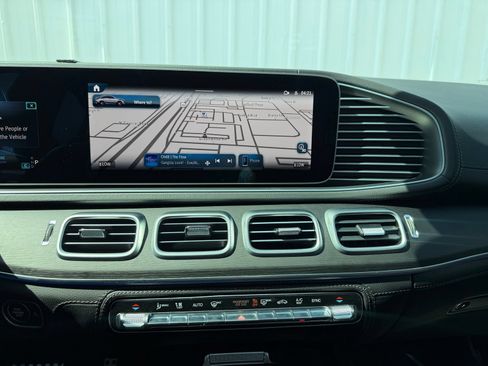 Used 2025 Mercedes-Benz GLE 53 AMG 4MATIC Coupe image 15