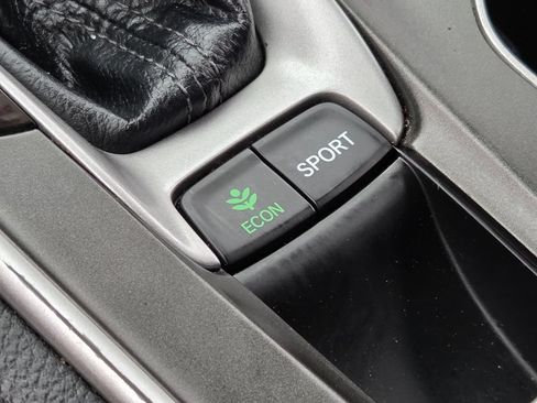 Used 2020 Honda Accord Sport image 28
