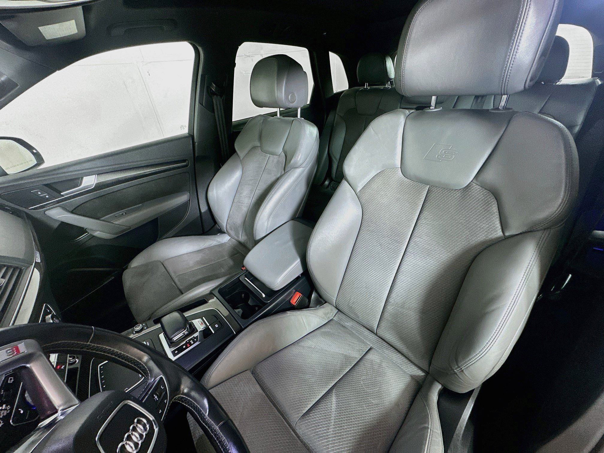 Used 2018 Audi SQ5 Prestige AWD/4WD image 22