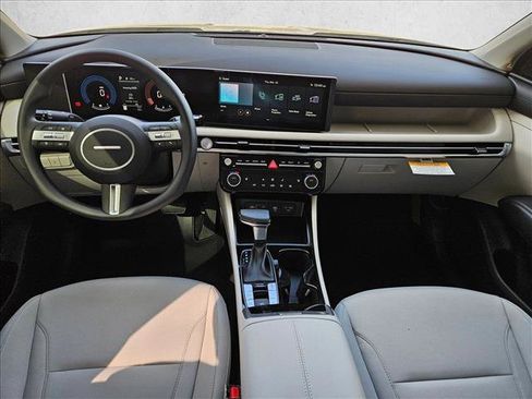 New 2026 Hyundai Tucson SEL FWD image 11