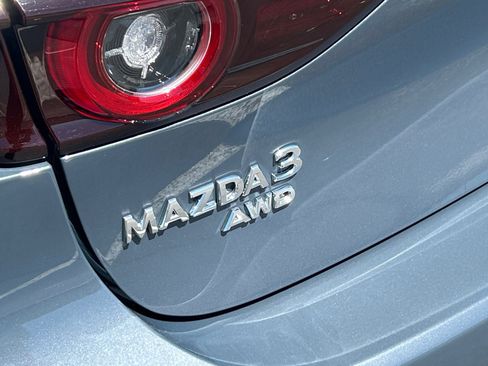 Used 2025 MAZDA MAZDA3 Hatchback w/Premium Plus Pkg AWD/4WD image 22