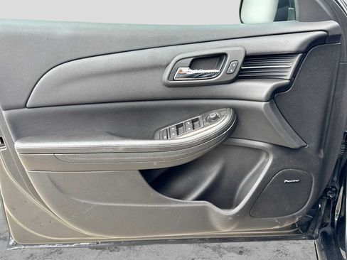 Used 2015 Chevrolet Malibu LT w/ Leather Package FWD image 31