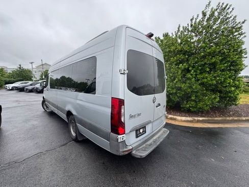 Used 2020 Mercedes-Benz Sprinter 3500 w/ Windows All Around Package image 16