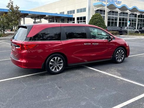Certified 2023 Honda Odyssey EX-L image 3
