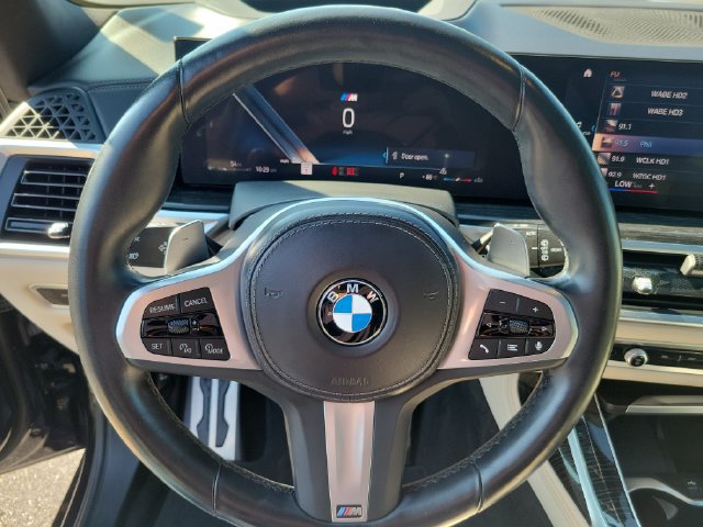 Used 2023 BMW X7 xDrive40i w/ M Sport Package AWD/4WD image 15