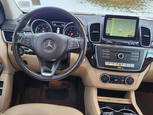 Used 2018 Mercedes-Benz GLS 450 4MATIC image 18