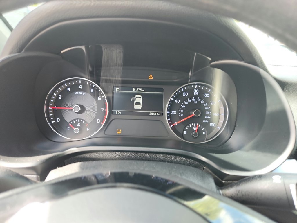 Used 2024 Kia Forte LXS FWD image 11