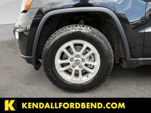 Used 2020 Jeep Grand Cherokee Laredo AWD/4WD image 9