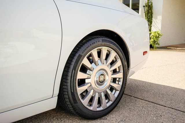 Used 2020 Rolls-Royce Phantom Sedan RWD image 72