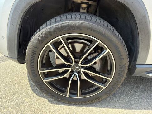 Used 2021 Mercedes-Benz GLS 450 4MATIC image 11