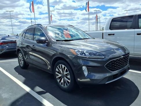 Certified 2020 Ford Escape Titanium AWD/4WD image 6
