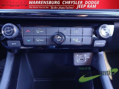 New 2026 Jeep Compass Latitude image 23