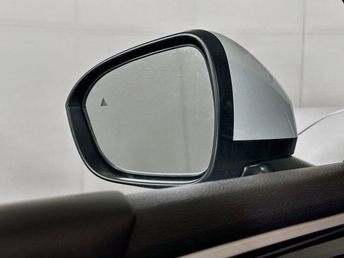 Used 2024 Mitsubishi Outlander SE AWD/4WD image 16
