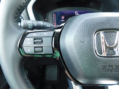 New 2026 Honda Pilot Touring image 40