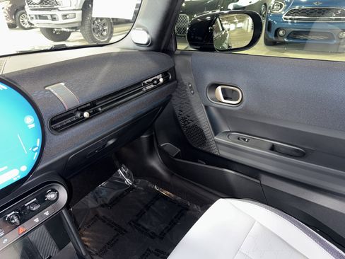 Certified 2025 MINI Cooper S FWD image 26