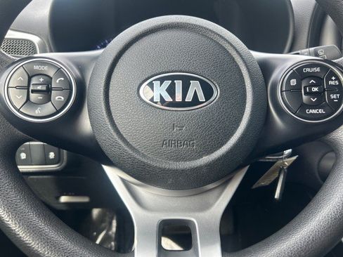 Used 2020 Kia Soul LX FWD image 14