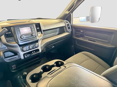 Used 2022 RAM 3500 Tradesman image 23