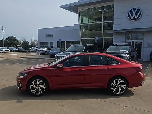 New 2026 Volkswagen Jetta SEL FWD image 8