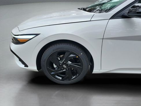 New 2026 Hyundai Elantra Sport image 25