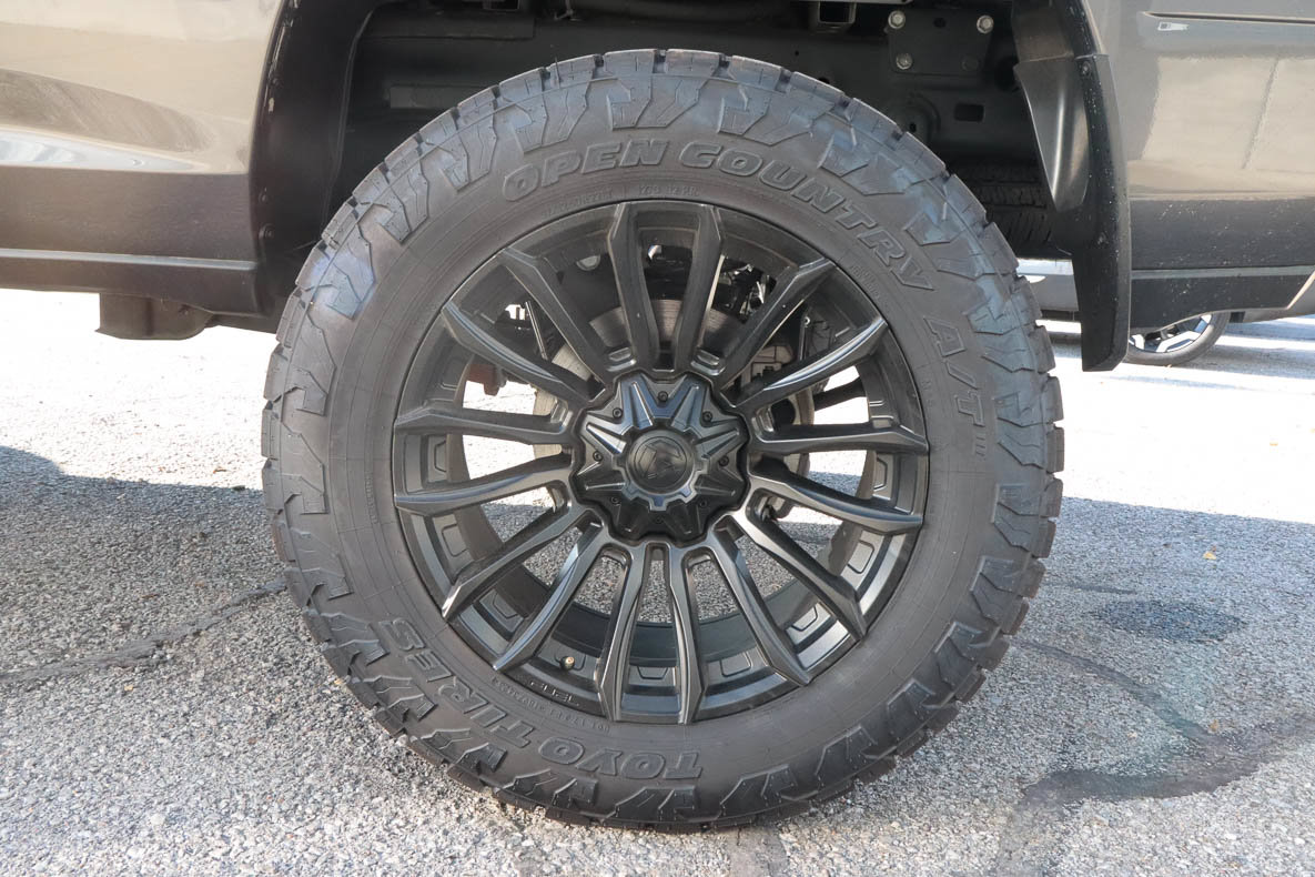 Used 2024 RAM 2500 Big Horn w/ Night Edition AWD/4WD image 20