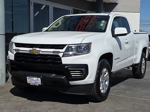Used 2022 Chevrolet Colorado LT w/ Fleet Safety Package image 2