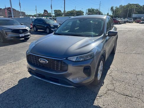 Used 2024 Ford Escape Active w/ Tech Pack #2 AWD/4WD image 3
