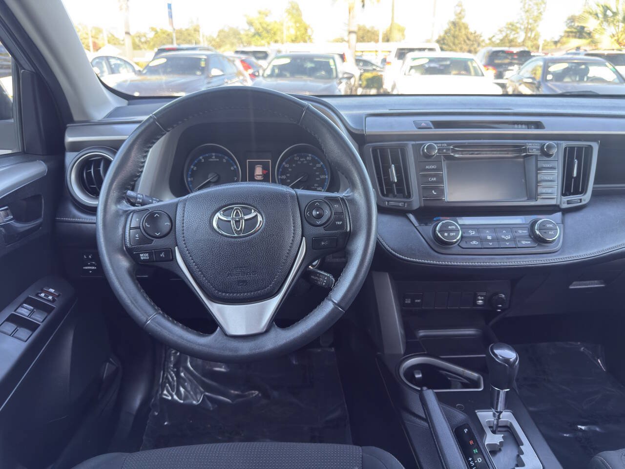 Used 2018 Toyota RAV4 XLE w/ All Weather Liner Package FWD image 16