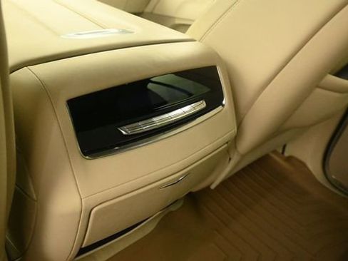Used 2023 Cadillac Escalade Premium Luxury Platinum w/ Heavy-Duty Trailer Package AWD/4WD image 13