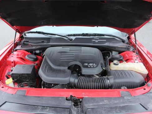 Used 2019 Dodge Challenger GT image 16