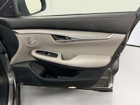 Used 2023 INFINITI QX50 Luxe AWD/4WD image 34