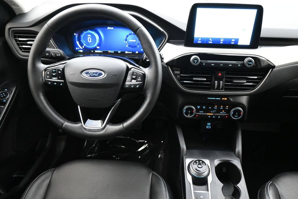 Used 2022 Ford Escape SEL w/ Technology Package FWD image 6