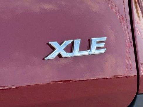 New 2026 Toyota Sienna XLE FWD image 14