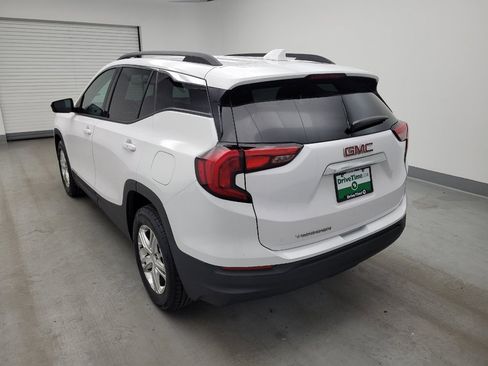 Used 2018 GMC Terrain SLE w/ Driver Convenience Package FWD image 5