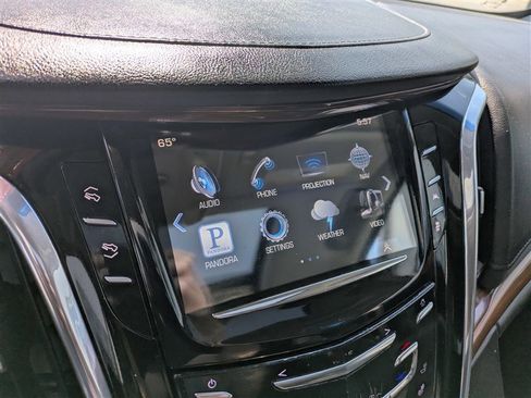 Used 2016 Cadillac Escalade Luxury AWD/4WD image 25