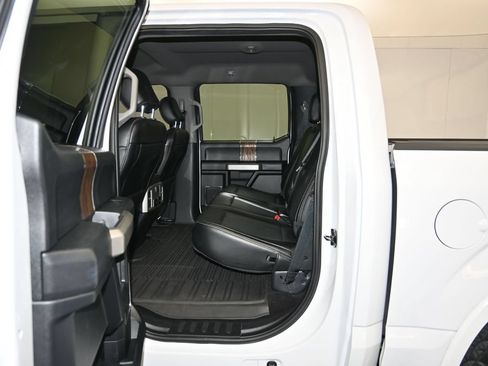 Used 2019 Ford F150 Lariat w/ Trailer Tow Package RWD image 23