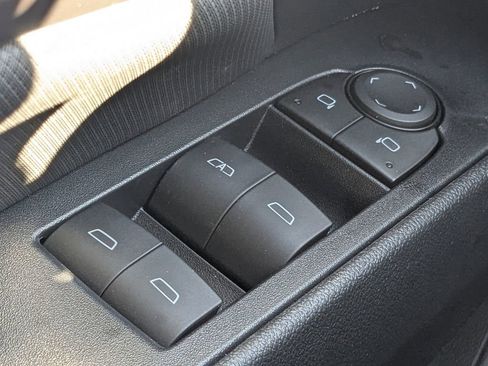 New 2026 Chevrolet Equinox EV RS image 26