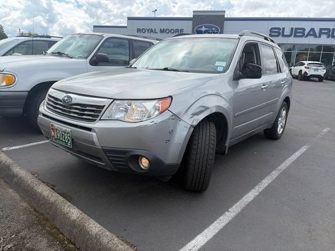 Used 2009 Subaru Forester 2.5X Limited AWD/4WD image 3