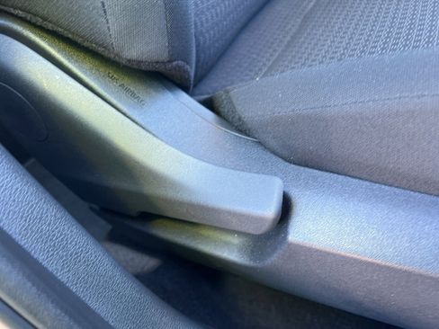 Used 2025 Nissan Kicks S image 35