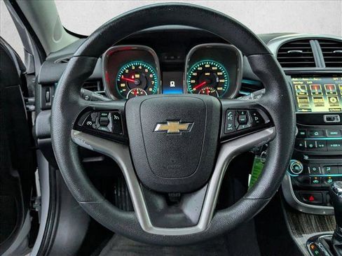 Used 2014 Chevrolet Malibu LT w/ Power Convenience Package image 16