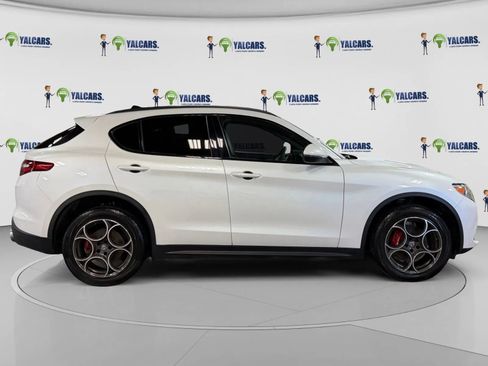 Used 2018 Alfa Romeo Stelvio Ti Sport image 6