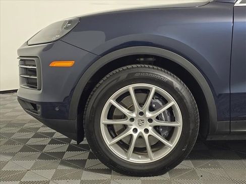 Certified 2024 Porsche Cayenne image 11