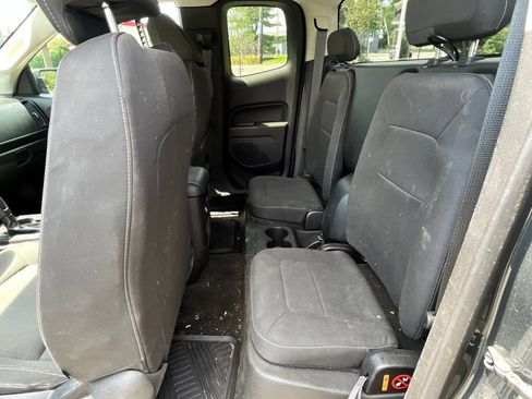 Used 2017 GMC Canyon SLE w/ Trailering Package AWD/4WD image 10