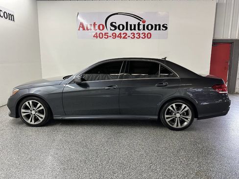 Used 2016 Mercedes-Benz E 350 Sedan w/ Premium Package image 4