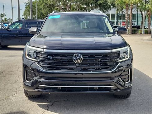 Certified 2024 Volkswagen Atlas SEL Premium R-Line AWD/4WD image 9